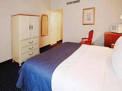 Clarion Hotel & Conference Center Νορθάμπτον Εξωτερικό φωτογραφία